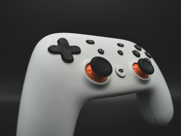 Comment les entreprises peuvent-elles utiliser les technologies de blockchain pour améliorer la traçabilité des produits ?